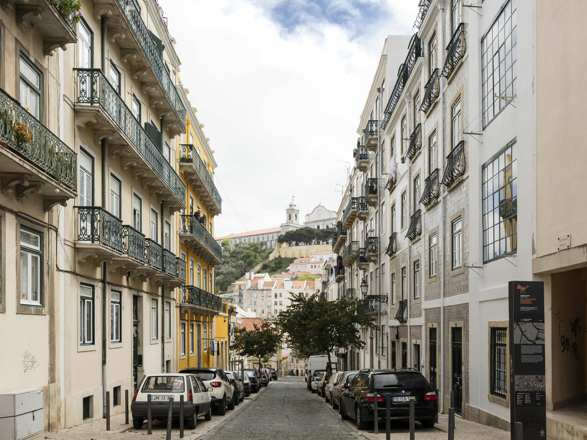 Serviced Castelo De Sao Jorge Apartment
